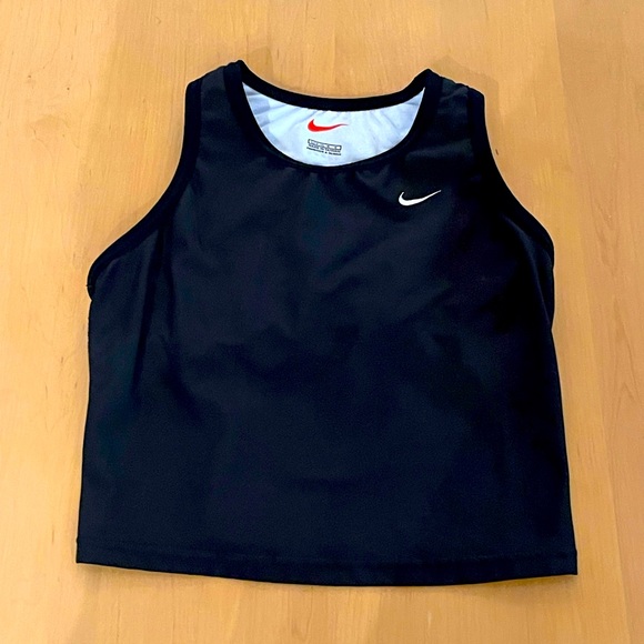 NIKE Tops - NIKE ATHLETIC TOP